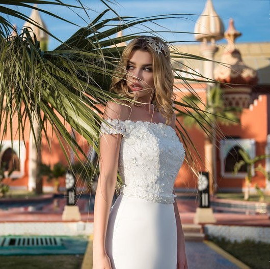 Beaded Fashion Mermaid Wedding Dresses With Detachable Train 3D Appliqued Side Split Bridal Gowns Trumpet Satin Plus Size Robe De Marie