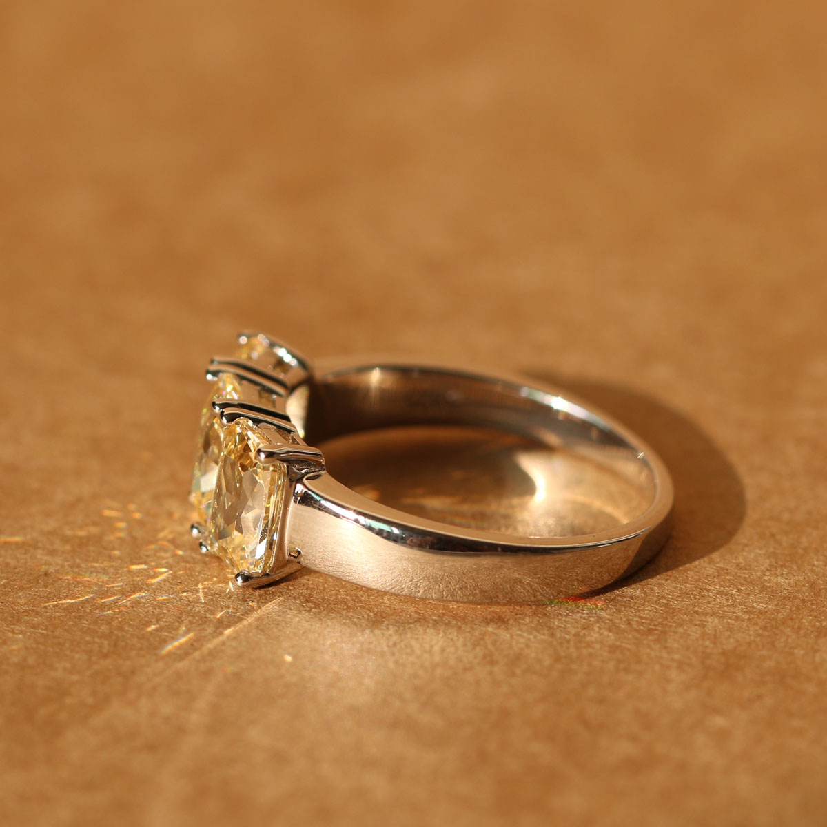 Fashion- Three Princess Cut Stone White Gold Plated Rings Jewelry Rectangle Cubic Zircon Rings Party Jewelry Women Gift
