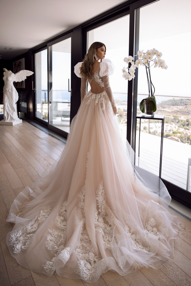 Elegant Long Sleeve 2020 Wedding Dresses Boho Lace Appliqued Open Back Bridal Gowns A Line Beach Garden Wedding Dress robe de mariée