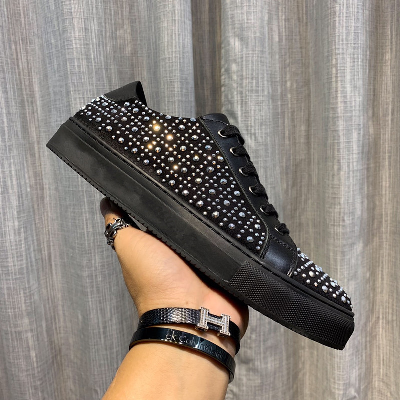 Womens High Heels Ankle Boots Winter Leather Shoes With Top Granulated Calfskin Rivet 2021 New Fashion Australia Cowboy Combat Booties, 01
Womens High Heels Ankle Boots Winter Leather Shoes With Top Granulated Calfskin Rivet 2021 New Fashion Australia Cowboy Combat Booties, 01