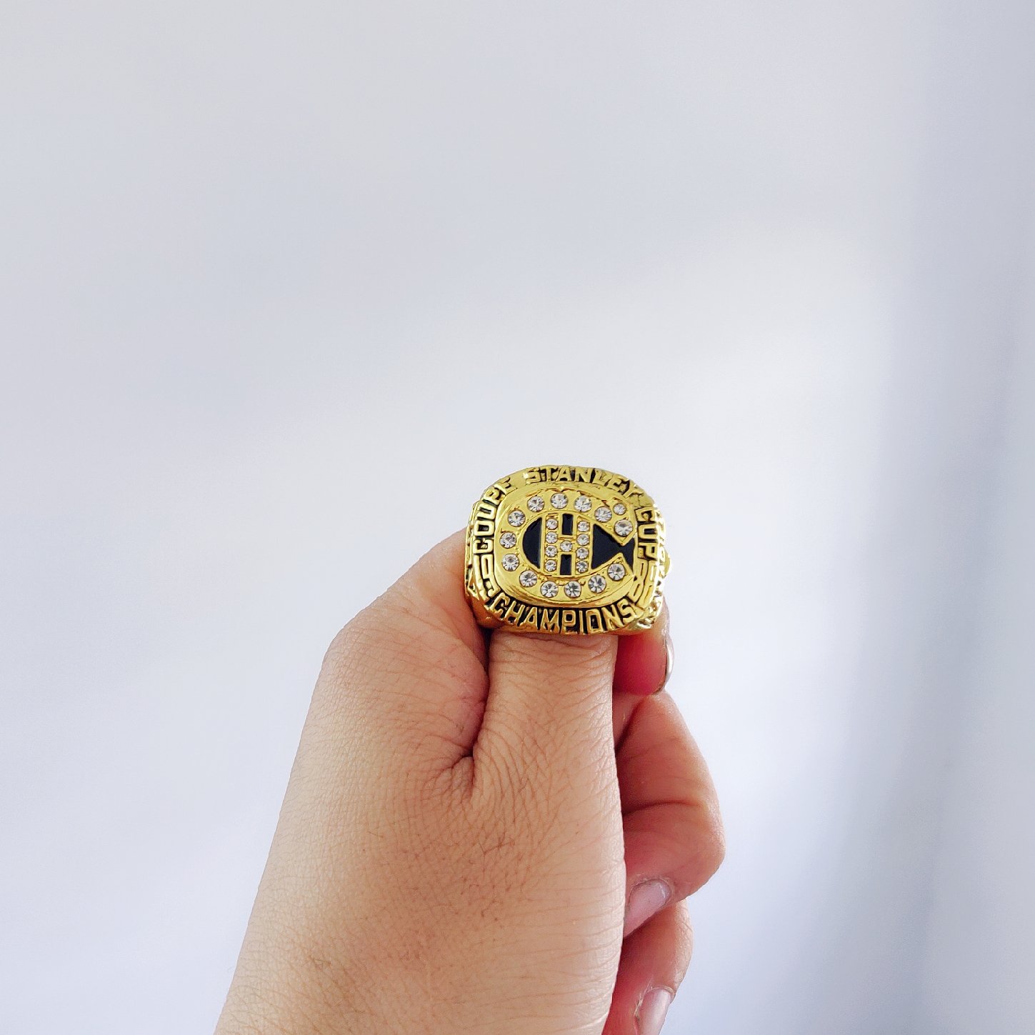 2019 wholesale Montreal Canadiens 1986 Stanley Cup Championship Ring Souvenir Men Fan Gift Drop Shipping, Golden;silver
2019 wholesale Montreal Canadiens 1986 Stanley Cup Championship Ring Souvenir Men Fan Gift Drop Shipping, Golden;silver