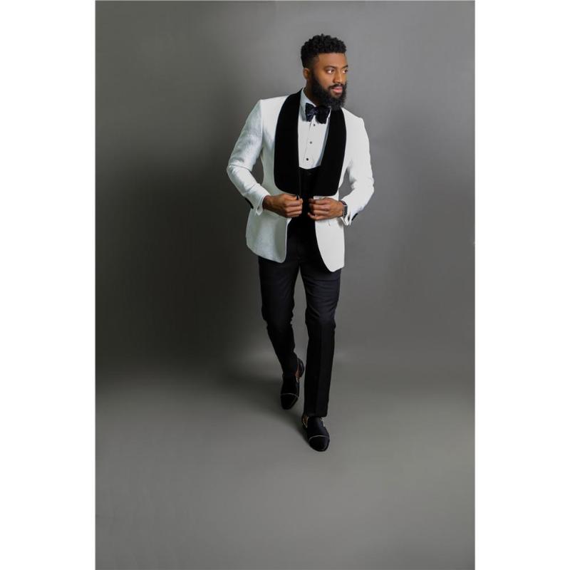 Groom Tuxedos Suits Best Men Shawl Lapel Custom Made Embossing Wedding Men Grooms 3 Pieces ( Jacket+Pants+Vest+Tie ) E58, Same the picture
Groom Tuxedos Suits Best Men Shawl Lapel Custom Made Embossing Wedding Men Grooms 3 Pieces ( Jacket+Pants+Vest+Tie ) E58, Same the picture