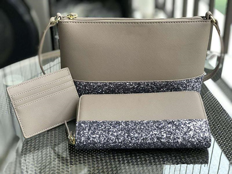 Designer women 3 pcs set glitter crossbody + wallet +card holder Patchwork Purse shoulder bags US popular brand high luxury Combination bag, Gold
Designer women 3 pcs set glitter crossbody + wallet +card holder Patchwork Purse shoulder bags US popular brand high luxury Combination bag, Gold