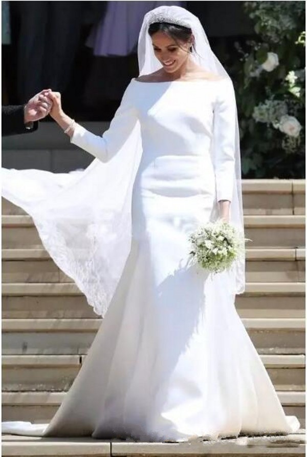 Spring 2020 Vintage Long Sleeve Mermaid Wedding Dresses Cheap Bateau Neckline Chapel Train Plain Satin Vestidos De Novia