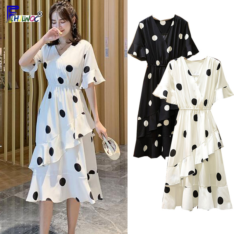 Summer Ruffled Dresses Woman Fashion Flare Sleeve A Line Black White Polka Dot V Neck Slim Waist Layer Dress point 6020
Summer Ruffled Dresses Woman Fashion Flare Sleeve A Line Black White Polka Dot V Neck Slim Waist Layer Dress point 6020
