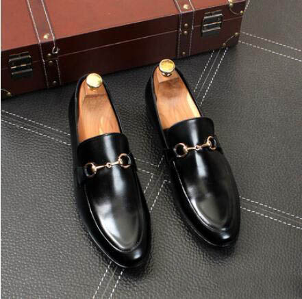2019 New mens designers dress shoes Genuine leather Metal snap Peas wedding Shoes classic fashion Men's shoes big size loafers 38-45
2019 New mens designers dress shoes Genuine leather Metal snap Peas wedding Shoes classic fashion Men's shoes big size loafers 38-45