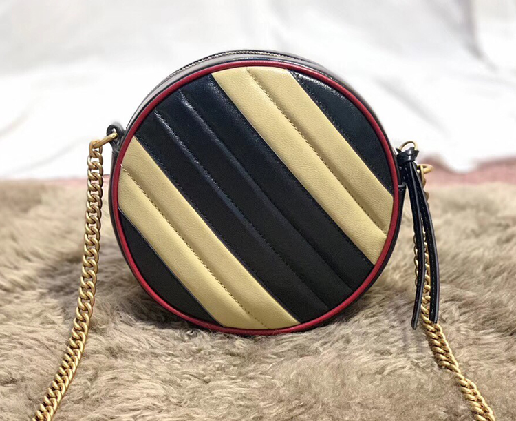 HOT Beige Black Retro Style Round Marmont Bag High Quality Luxury Shoulder Bag Brand Designer Bags Fashion Womens Shoulder Bags
HOT Beige Black Retro Style Round Marmont Bag High Quality Luxury Shoulder Bag Brand Designer Bags Fashion Womens Shoulder Bags