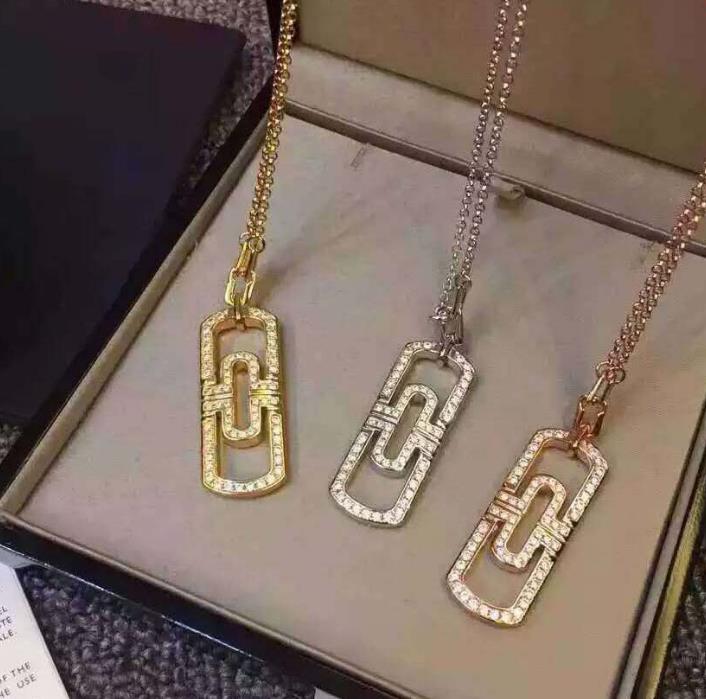 Rose Gold Pendant Necklace 925 Silver Fashion Diamond Back Necklace PARENTESI Jewelry Necklace Women Party Gifts
Rose Gold Pendant Necklace 925 Silver Fashion Diamond Back Necklace PARENTESI Jewelry Necklace Women Party Gifts