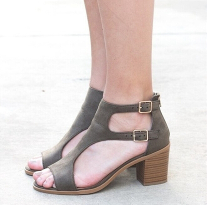 2019 spring new foreign trade explosions large size wish fast sale through the European and American fashion high-heeled sandals women, Black
2019 spring new foreign trade explosions large size wish fast sale through the European and American fashion high-heeled sandals women, Black