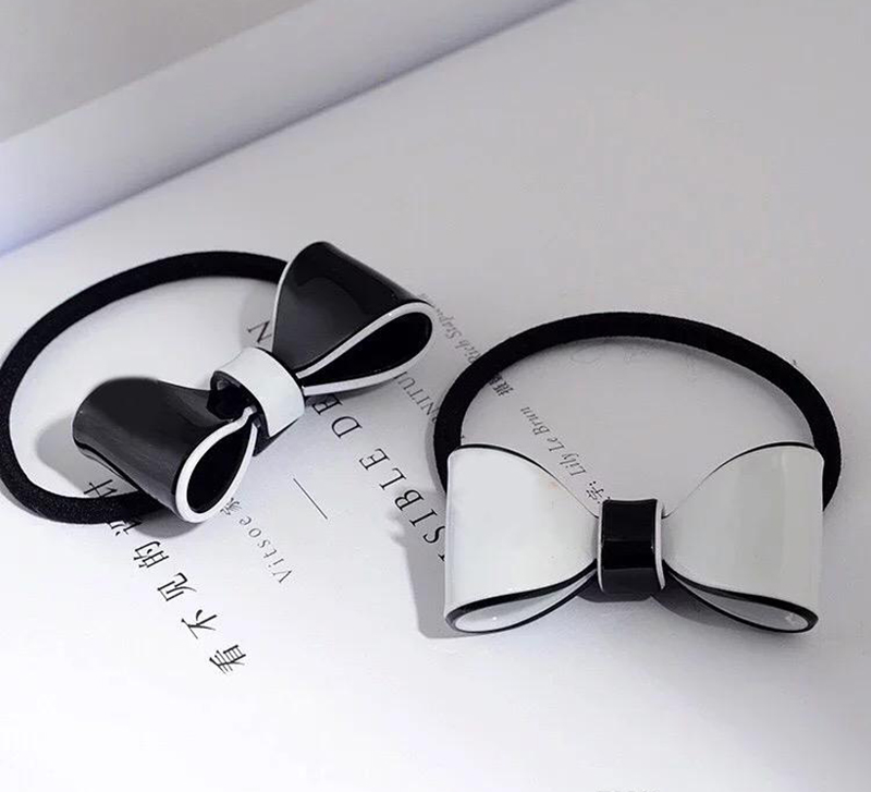 4X3CM simple black and white acrylic bow tie C hair ring fashion rubber band headwear for ladies collection luxury design items vip gift, Pink
4X3CM simple black and white acrylic bow tie C hair ring fashion rubber band headwear for ladies collection luxury design items vip gift, Pink