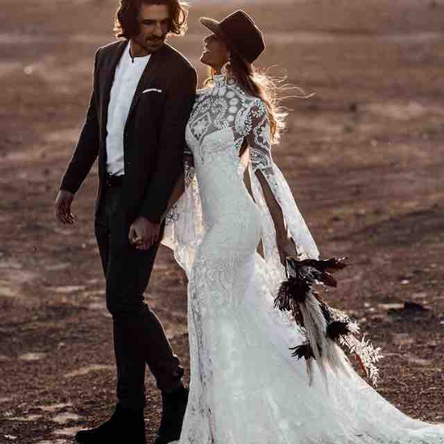 bohemian beach wedding dresses high neck bell long sleeve lace open backless boho bridal gowns wedding dress