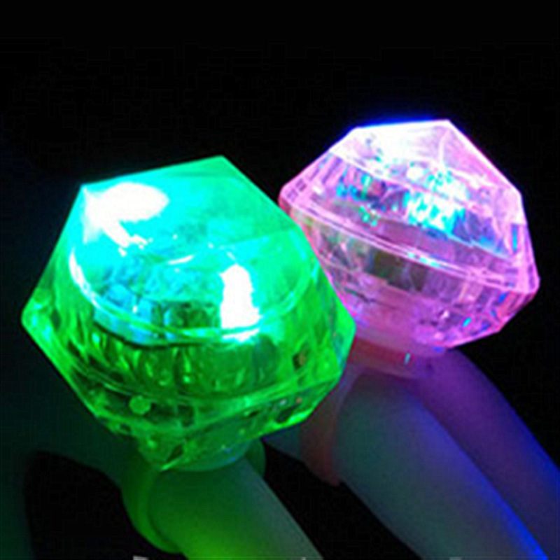Flashing LED Light Up Ring Glow In The Dark Flash Blinking Huge Diamond Shape Rings Hen Birthday Xmas Wedding Party Favors gift ST544
Flashing LED Light Up Ring Glow In The Dark Flash Blinking Huge Diamond Shape Rings Hen Birthday Xmas Wedding Party Favors gift ST544