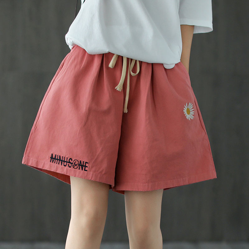 Johnature Loose Leisure Embroidery Drawstring Pocket Elastic Waist Wide Leg Shorts 2020 Summer New 6 Color All-match Women Short, Black
Johnature Loose Leisure Embroidery Drawstring Pocket Elastic Waist Wide Leg Shorts 2020 Summer New 6 Color All-match Women Short, Black