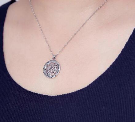 Hot Mom You Are The Heart Of Our Family Family Tree Of Life Chain Necklace Fashion Pendant Necklaces 24inches Jewelry