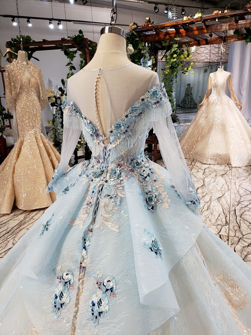 Luxury Arabic Wedding Dresses Jewel Neck Lace Appliques Tassel Beading Country Wedding Bridal Gowns Long Sleeve Vestidos De Novia
