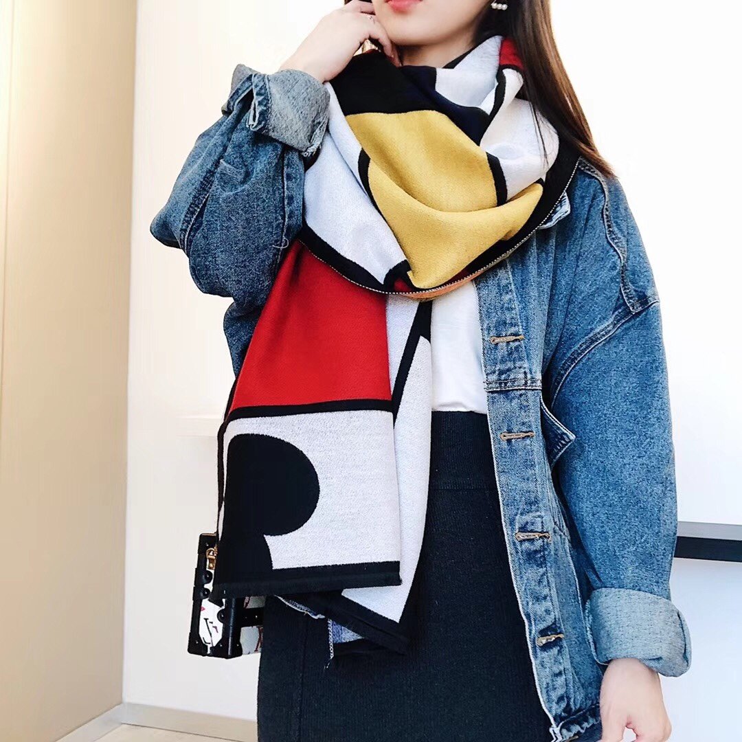 fashion women summer pashimina printing Silk Scarves Satin scarf large size beach scarf luxury style free shipping
fashion women summer pashimina printing Silk Scarves Satin scarf large size beach scarf luxury style free shipping