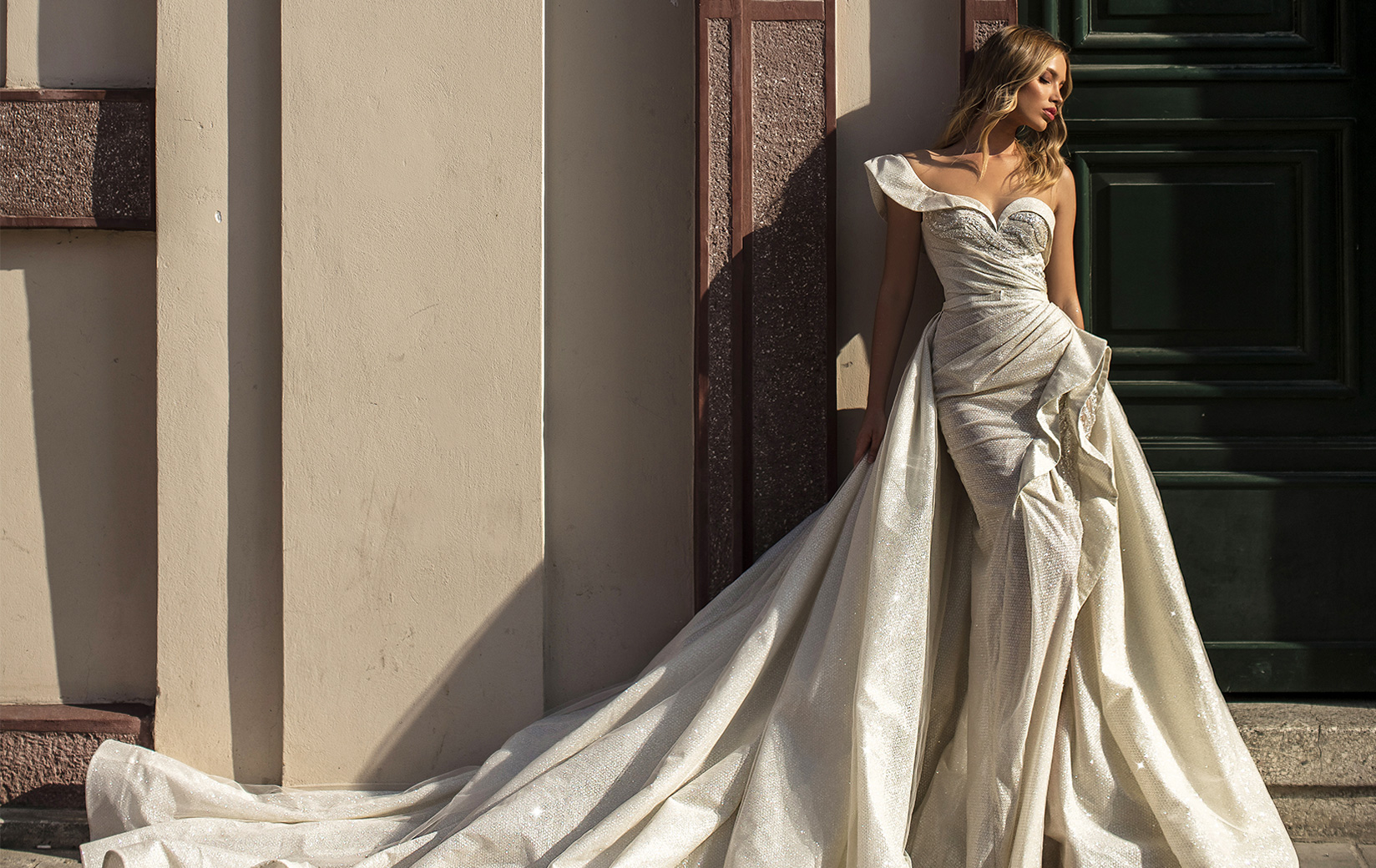 Luxurious Mermaid Wedding Dresses With Detachable Train One Shoulder Lace Beads High Split Wedding Dress Custom Cathedral Bridal Gowns