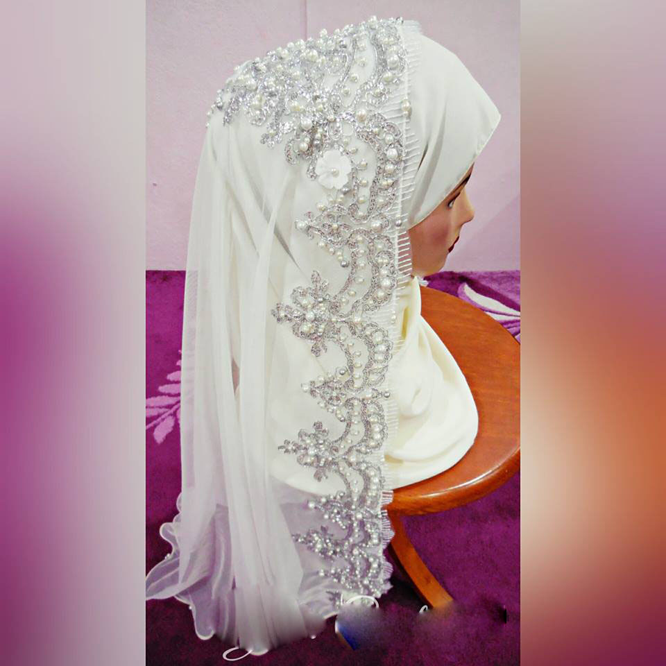 Muslim Veils With Lace Pearls Sequins 3D Floral Appliqued Custom Made Short Bridal Veil Shoulder Length
