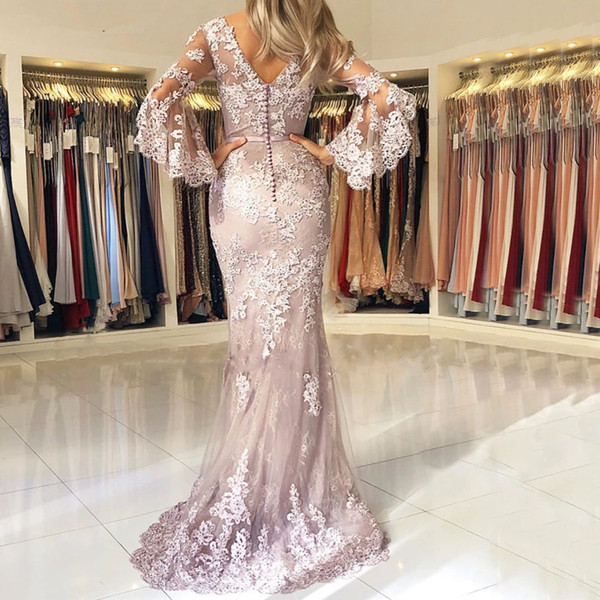 Elegant Mermaid Lace Mother Of The Bride Dresses V Neck Long Sleeves Wedding Guest Dress Floor Length Appliqued Evening Gowns