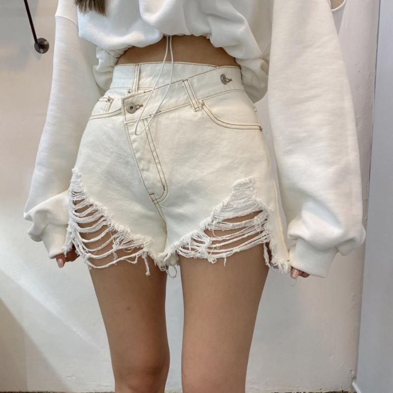 Retro High Waist Jeans Shorts Women 2020 Summer New Chic White Shorts Denim Ripped Short Sexy Harajuku Streetwear Short Trouser
Retro High Waist Jeans Shorts Women 2020 Summer New Chic White Shorts Denim Ripped Short Sexy Harajuku Streetwear Short Trouser