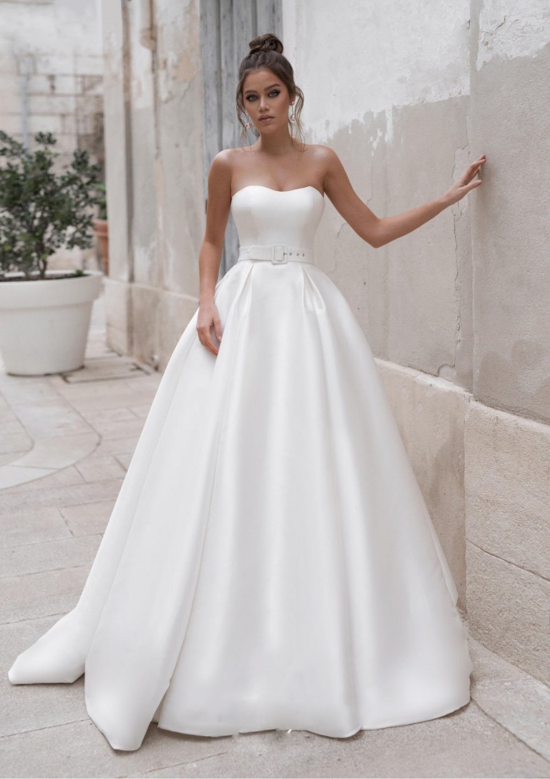 Modest Elegant A Line Wedding Dresses With Long Lace Jacket Sweetheart Lace Up Sleeveless Sash Wedding Gowns Sweep Train robe de mariée