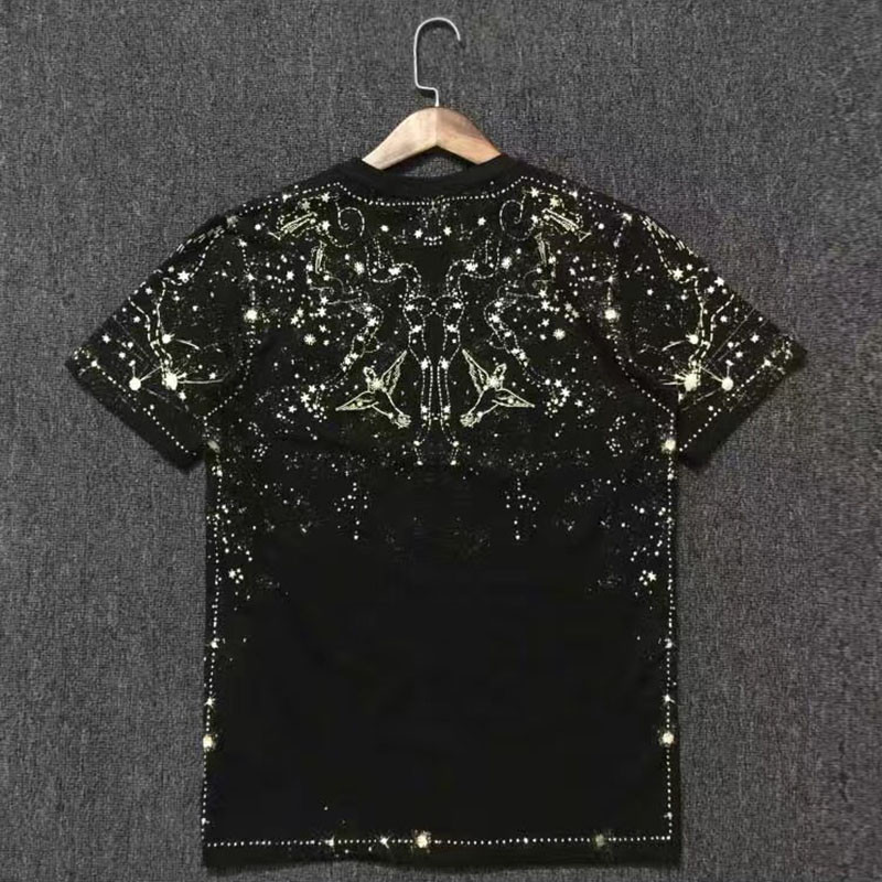 20ss Fashion Famous Mens Stylist T Shirts Summer Casual Couples Short Sleeves High Quality Comfortable Men Women T-Shirts Black, White;black
20ss Fashion Famous Mens Stylist T Shirts Summer Casual Couples Short Sleeves High Quality Comfortable Men Women T-Shirts Black, White;black