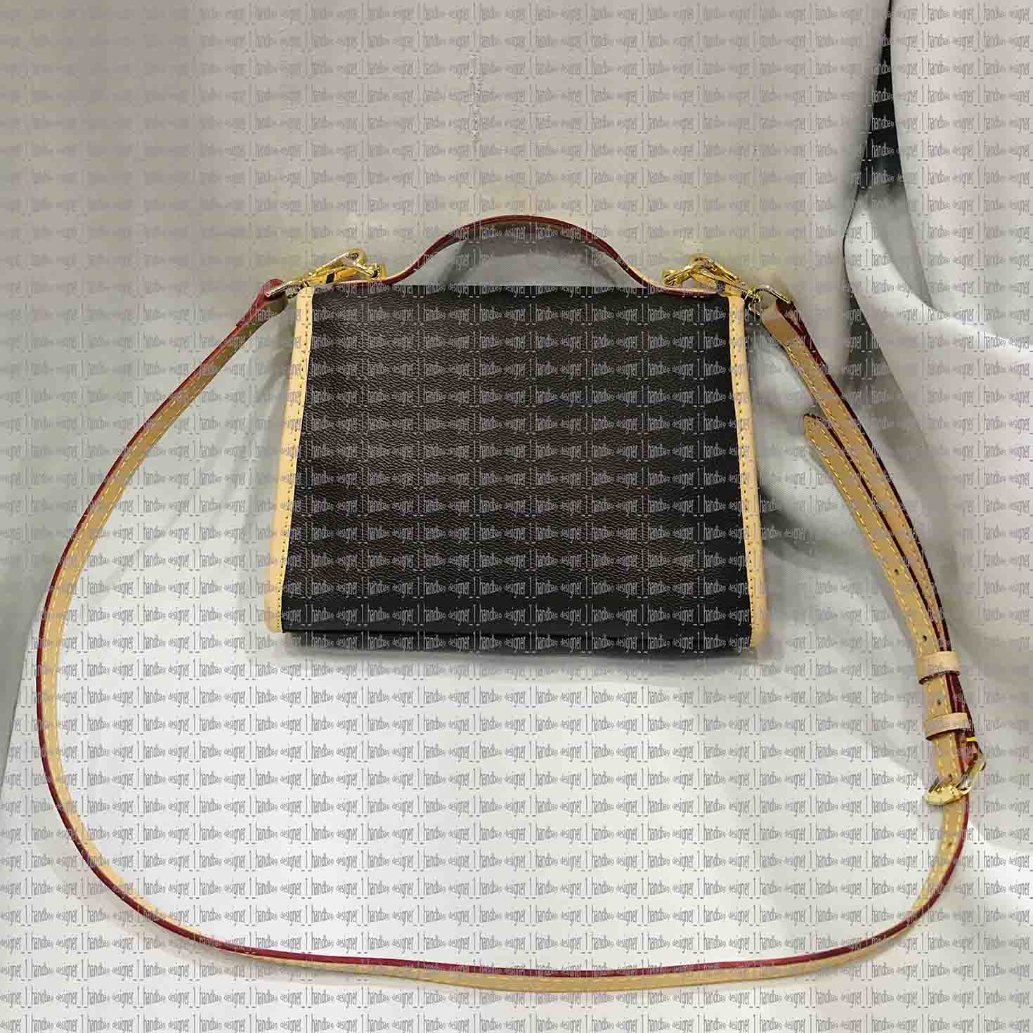 2019 fashion letter flower design elements fan-shaped buckle ladies crossbody bag with cowhide ladies handbag purse, Invoices do not buy separately
2019 fashion letter flower design elements fan-shaped buckle ladies crossbody bag with cowhide ladies handbag purse, Invoices do not buy separately