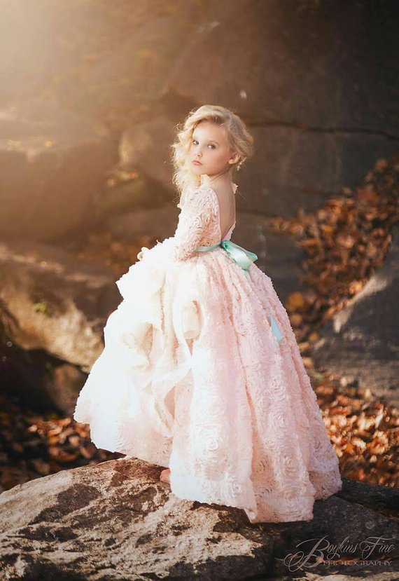 Pink Lace Flower Girl Dresses With Ruffles Jewel Neck Lace 3D Floral Appliqued A Line Backless Girls Pageant Dress High Long Sleeve Gowns
