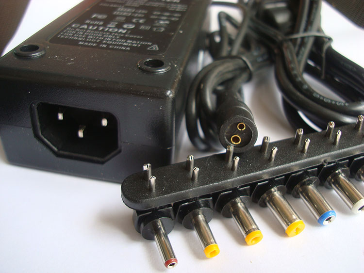 Universal 96W 40A DC Laptop Notebook Charger Power Adapter 12V16V20V24V with US EU AU UK Plug 50pcs Whole