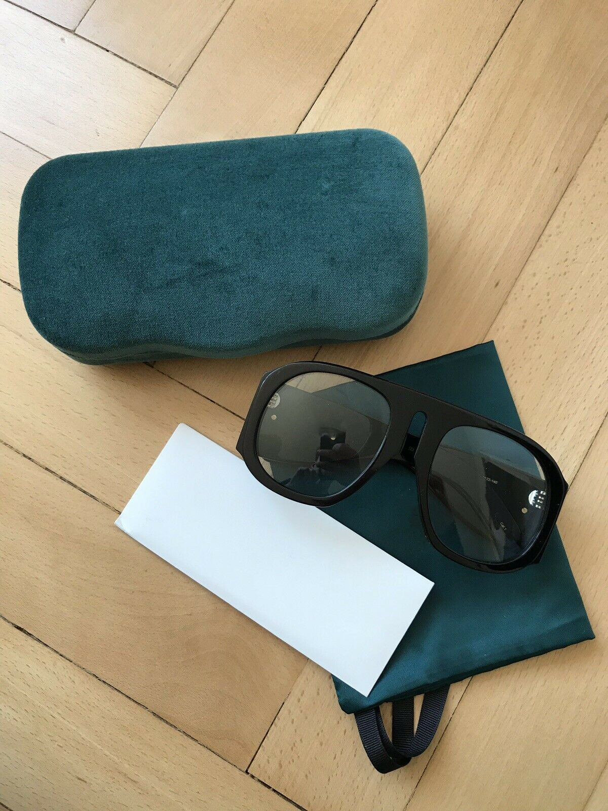 2020 Luxury HOT NEW LOGO 0152S Sunglasses Large Frame Elegant Special Eyewear Designer Oval Frame with boxes
2020 Luxury HOT NEW LOGO 0152S Sunglasses Large Frame Elegant Special Eyewear Designer Oval Frame with boxes