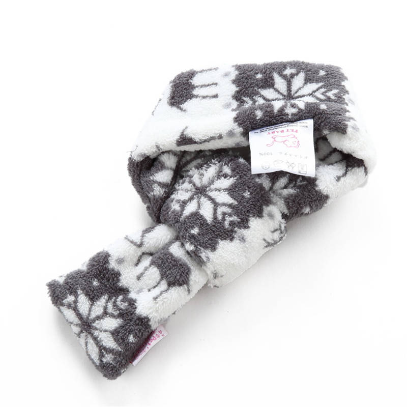 Pet Christmas Scarf Winter Soft Warm Xmas Snowflake Pattern Neck Scarf for Dogs and Cats Pets Christmas Decoration Supplies