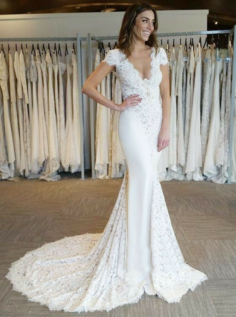 2019 Country Mermaid Wedding Dresses V Neck Lace Cap Sleeve Satin Backless Sweep Train Bridal Gowns Plus Size Beach robe de mariée