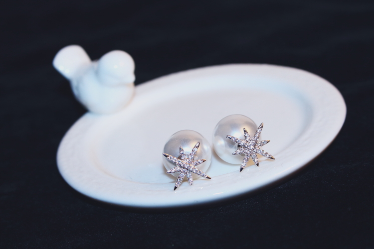 Wholesale-! ins fashion designer double sided lovely cute star crystals diamonds pearl stud earrings for woman girls
Wholesale-! ins fashion designer double sided lovely cute star crystals diamonds pearl stud earrings for woman girls