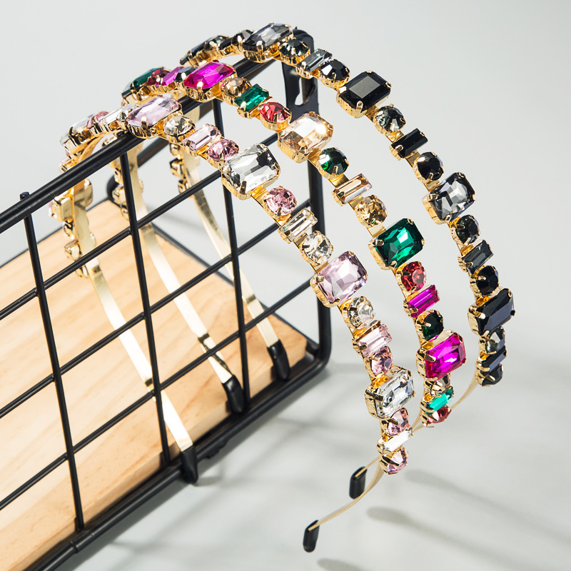 Wind luxury women's hair band narrow side Za colored geometritical glass-studded head hoop
Wind luxury women's hair band narrow side Za colored geometritical glass-studded head hoop