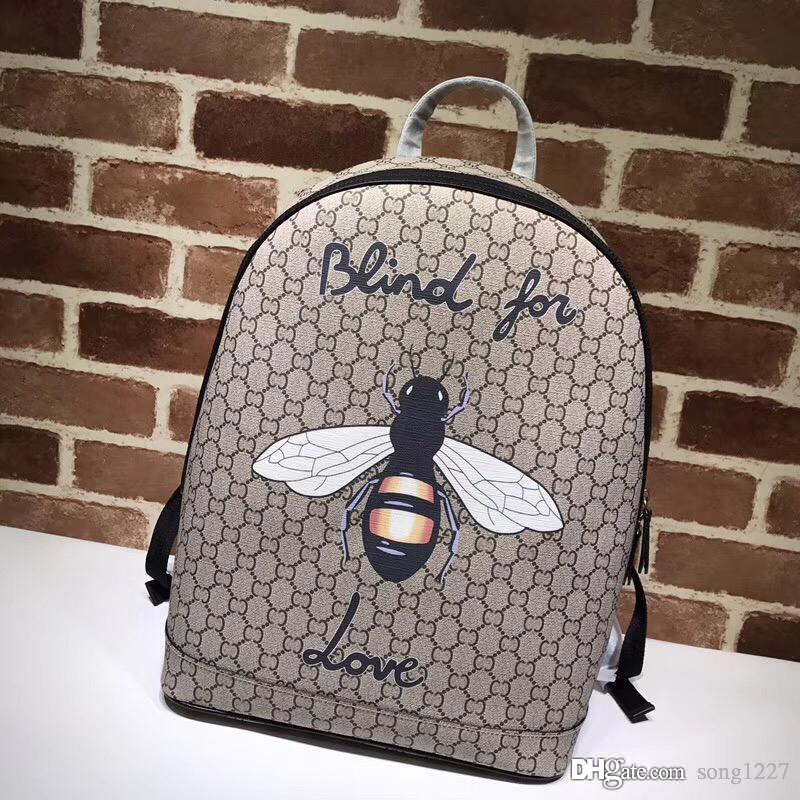 New! Unique style, with a sense of structure of shoulder bags, iconic details, popular styles around the world, the lines are clear and vis, Khaki
New! Unique style, with a sense of structure of shoulder bags, iconic details, popular styles around the world, the lines are clear and vis, Khaki