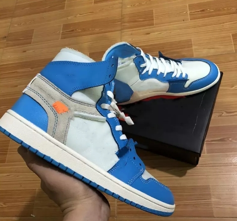 High quality 1 1s High OG UNC White University Blue Mens Basketball Shoes Men Women 1s off UNC Sports Sneakers outdoor shoes size 36-47, Bluecvx
High quality 1 1s High OG UNC White University Blue Mens Basketball Shoes Men Women 1s off UNC Sports Sneakers outdoor shoes size 36-47, Bluecvx