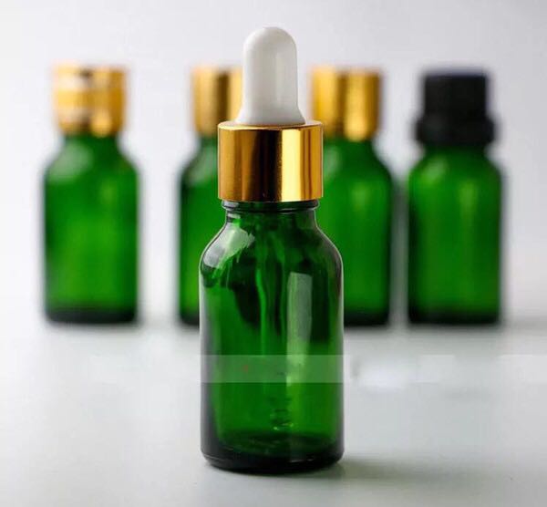 Hot Sale 15ml Green Glass Essential oil Bottles Empty e cigarette liquid Bottles 15 ml With Black Gold Screw Cap In Stocks
Hot Sale 15ml Green Glass Essential oil Bottles Empty e cigarette liquid Bottles 15 ml With Black Gold Screw Cap In Stocks