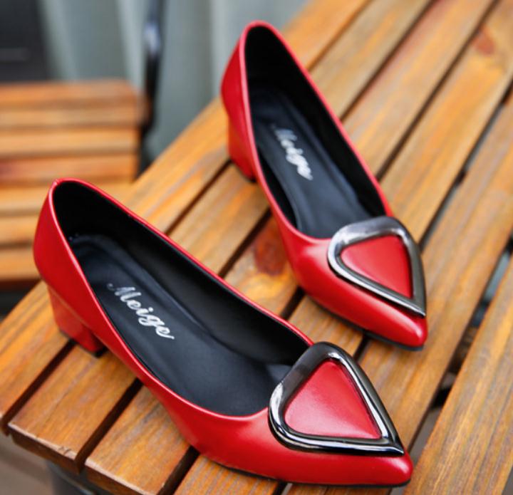2019 Women's shoes in Spring and Autumn with New style Middle heel Coarse heel pointed end#99964, Black
2019 Women's shoes in Spring and Autumn with New style Middle heel Coarse heel pointed end#99964, Black