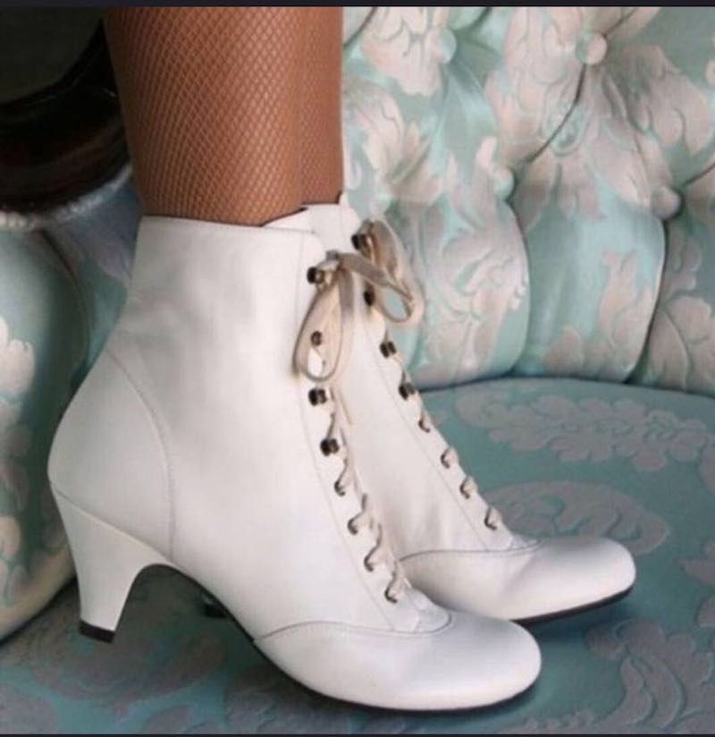New Women Winter Shoes Vintage Martin Booties Fashion Goblet High Heel Europe Style Lace Up Ankle Boots Cheap Shoes Big Size 35-43