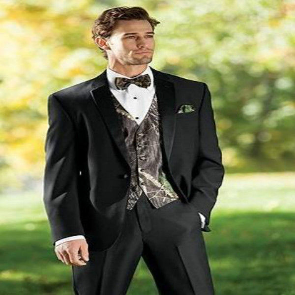 Fitted Handsome Groom Wedding Tuxedos Camouflage Pattern Single Breasted Camo Mens Wedding Suits Notched Lapel Groom Wear Prom Suits 2020