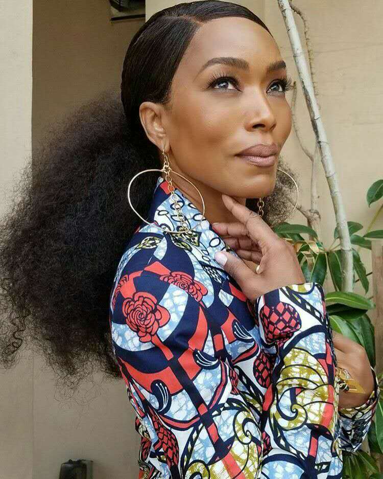 Human Hair Pony tail Hairpieces extension clip in Virgin Peruvian hair deep curly Wrap Around Ponytails Hair extensions
Human Hair Pony tail Hairpieces extension clip in Virgin Peruvian hair deep curly Wrap Around Ponytails Hair extensions