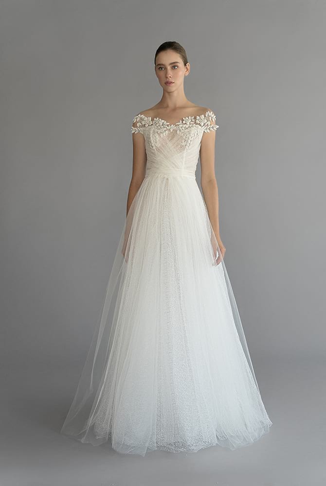 2020 Beach Boho Wedding Dresses Off The Shoulder Lace 3D Floral Appliqued Beads Bohemia Wedding Gown Custom Made Plus Size Vestidos de Novia