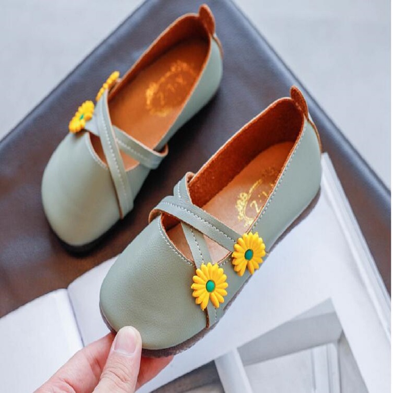 Girls ' Leather Shoes Children 's Performance Flat Autumn New Soft Bottom Princess Shoes Baby Clothes
Girls ' Leather Shoes Children 's Performance Flat Autumn New Soft Bottom Princess Shoes Baby Clothes