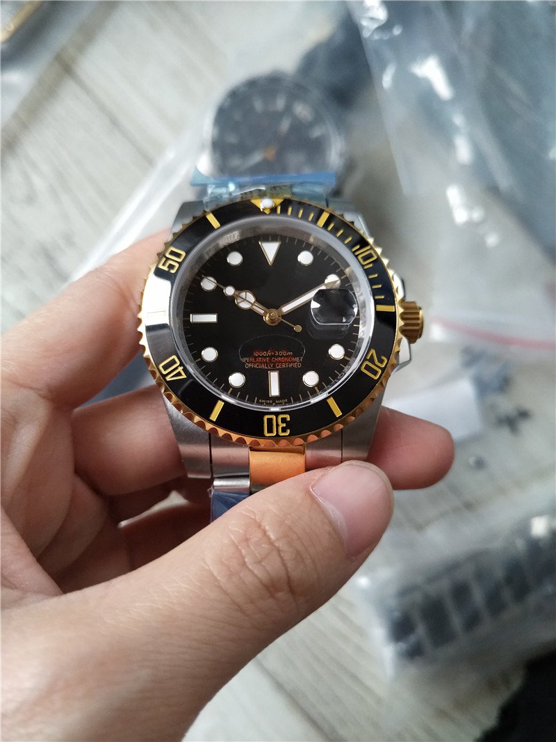 Hot sale Male watch stainless steel watches man wristwatch Gold Silver two tone black face 120, Blue
Hot sale Male watch stainless steel watches man wristwatch Gold Silver two tone black face 120, Blue