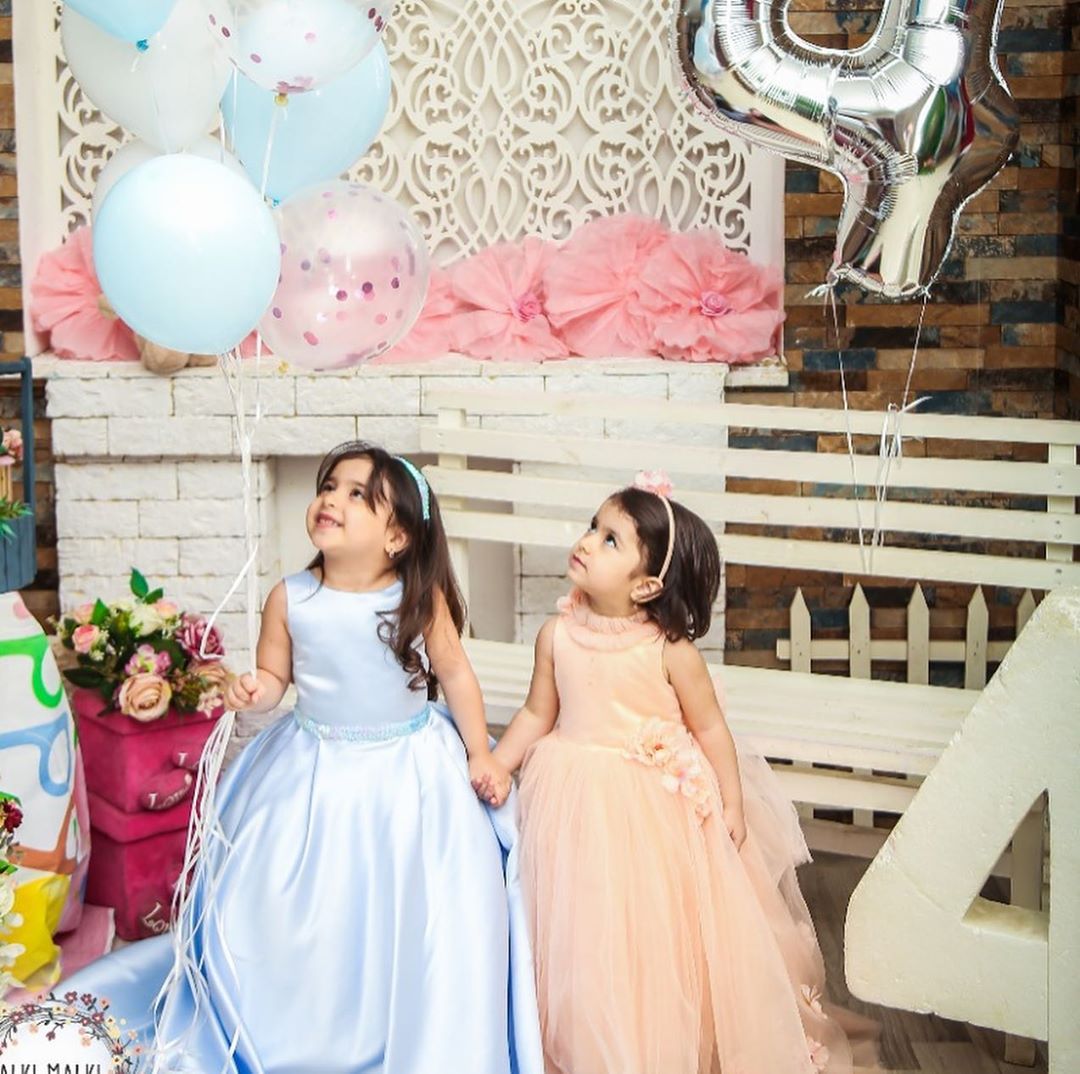 Simple Backless Flower Girl Dresses Ball Gown Satin Little Girl Wedding Dresses Cheap Communion Pageant Dresses Gowns F3214