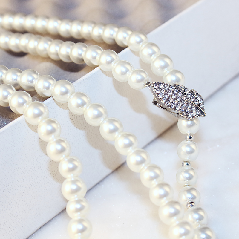 Wholesale- designer classic vintage elegant long tassel pearl crystasl leaves sweater statement necklace for woman winter autumn
Wholesale- designer classic vintage elegant long tassel pearl crystasl leaves sweater statement necklace for woman winter autumn