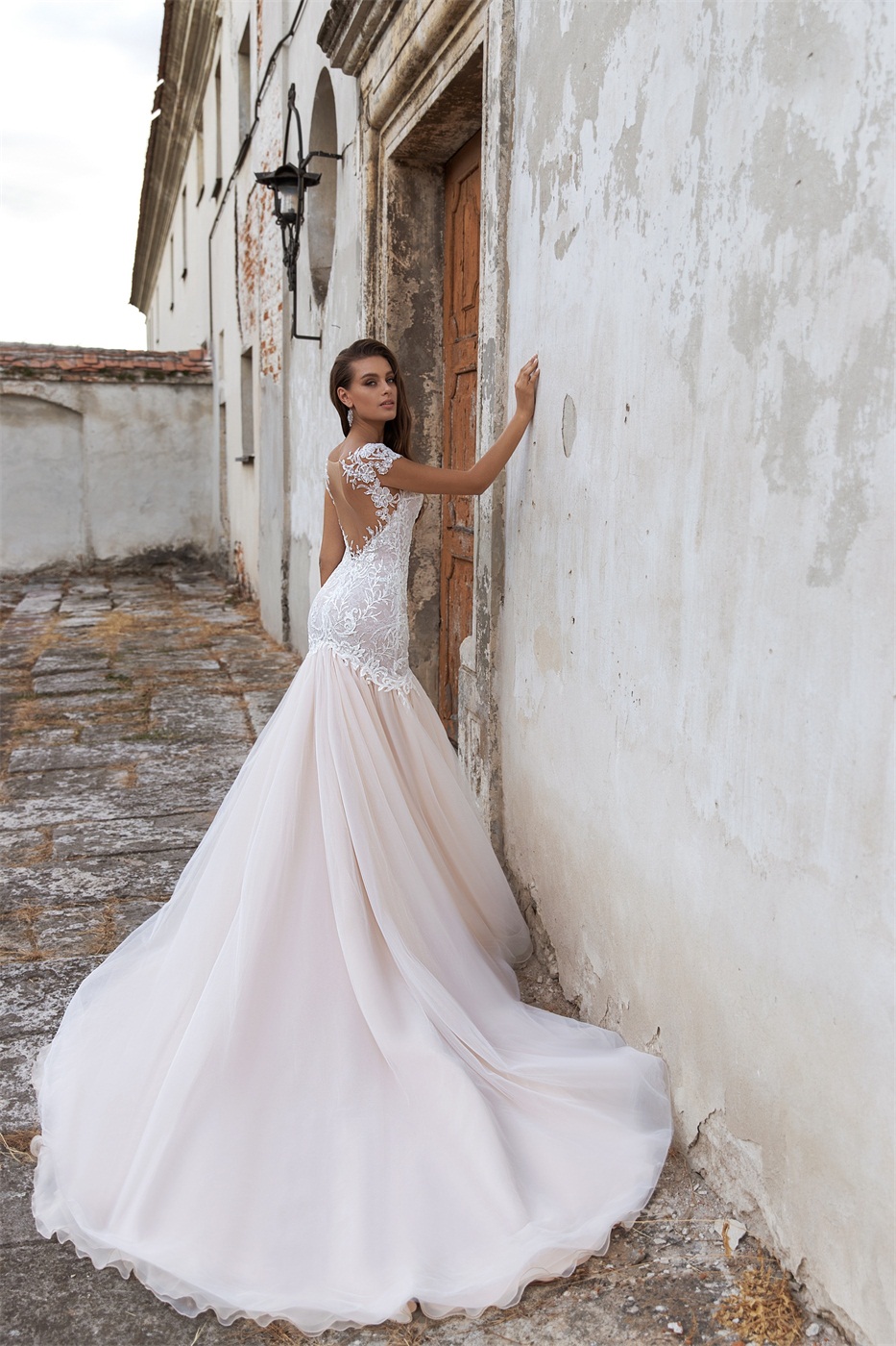 sexy mermaid wedding dresses short sleeves backless wedding dress appliqued sequins court train custom made bridal gowns