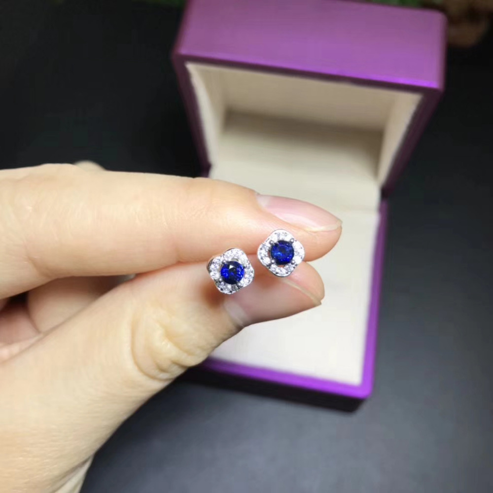 natural blue sapphire gem stud earrings 925 silver Natural gemstone earring women fashion Lovely elegant round Earrings jewelry CJ191203
natural blue sapphire gem stud earrings 925 silver Natural gemstone earring women fashion Lovely elegant round Earrings jewelry CJ191203
