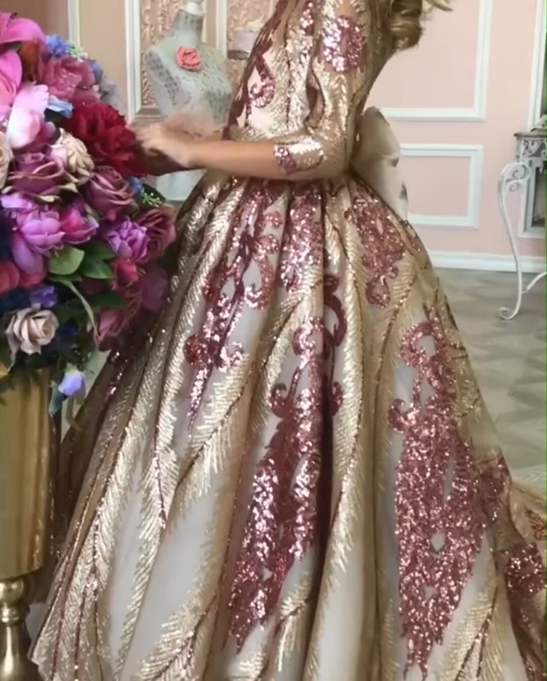 Gorgeous Sequined Flower Girl Dresses Jewel Neck A Line Sweep Train Girls Pageant Dress Plus Size Long Sleeve Kids Birthday Gowns