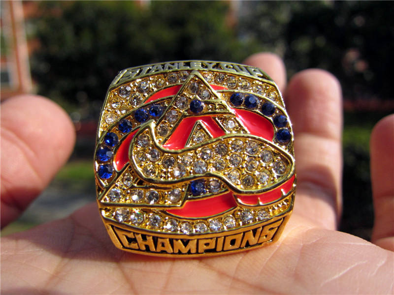 2001 Colorado Avalanche Stanley Cup Championship Ring Men Fan Souvenir Gift Wholesale 2019 DropShipping
2001 Colorado Avalanche Stanley Cup Championship Ring Men Fan Souvenir Gift Wholesale 2019 DropShipping